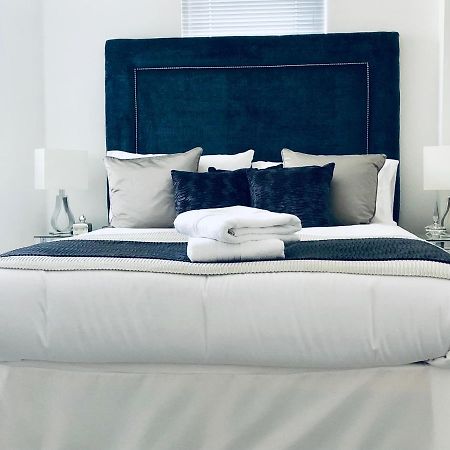 Snapos Luxury Serviced Apartment - Meridian House Bedford Esterno foto