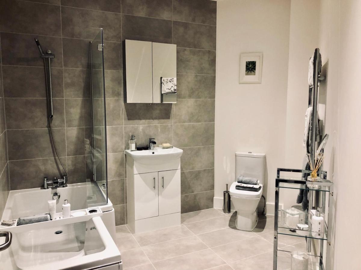 Snapos Luxury Serviced Apartment - Meridian House Bedford Esterno foto