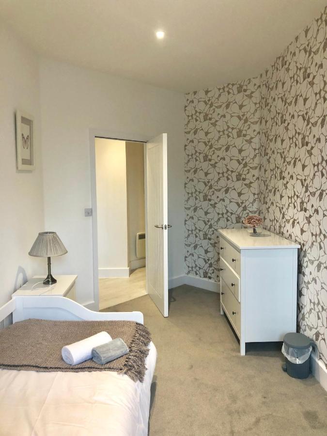 Snapos Luxury Serviced Apartment - Meridian House Bedford Esterno foto