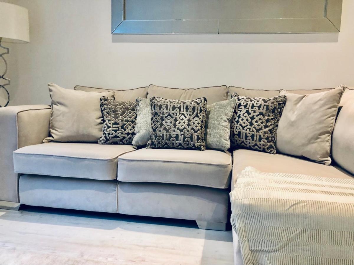 Snapos Luxury Serviced Apartment - Meridian House Bedford Esterno foto