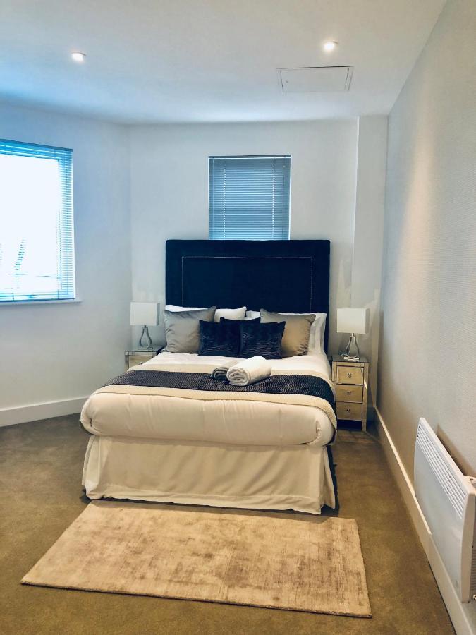 Snapos Luxury Serviced Apartment - Meridian House Bedford Esterno foto