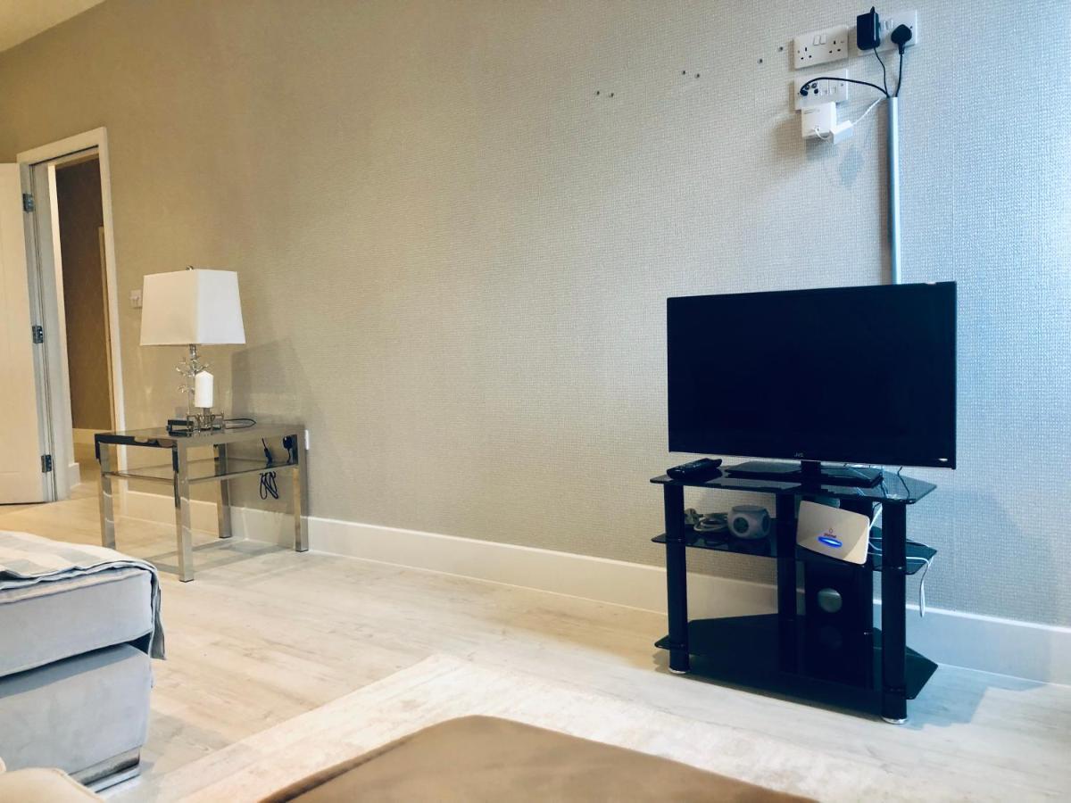 Snapos Luxury Serviced Apartment - Meridian House Bedford Esterno foto