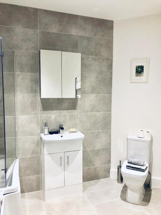 Snapos Luxury Serviced Apartment - Meridian House Bedford Esterno foto