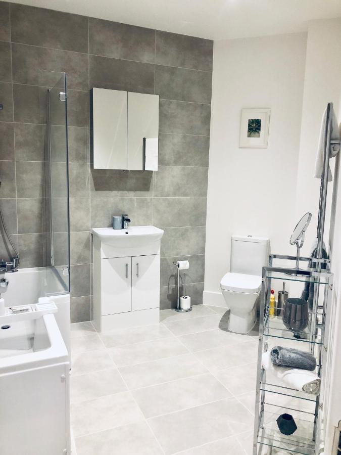 Snapos Luxury Serviced Apartment - Meridian House Bedford Esterno foto